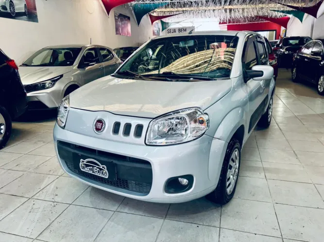 Fiat Uno Vivace Celeb. 1.0 EVO F.flex 8V 5P 2013