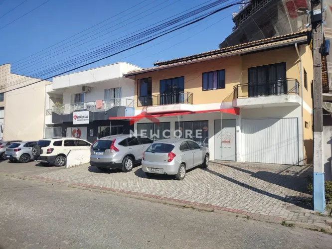 Casa em Rua 800 A - Casa Branca - Itapema/SC