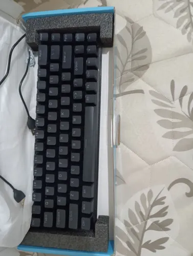 teclado gamer 60% 