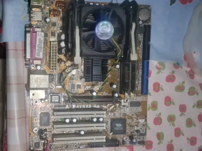 Kit placa mãe retrô Pentium 4 478 1GB RAM