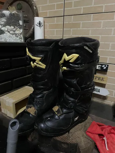 Bota tech 3
