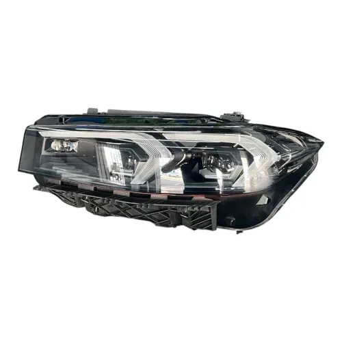 Farol BMW 320i 328i Esquerdo 2022 2023 2024
