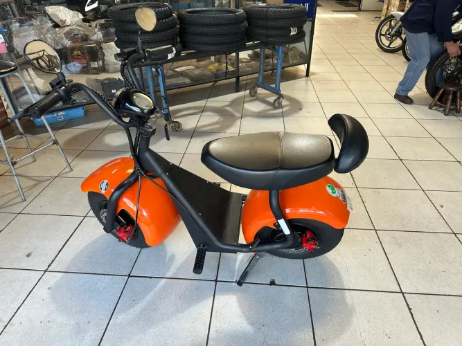 Moto elétrica zerada 