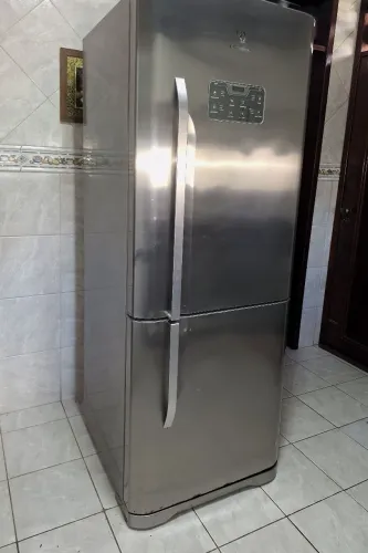 Geladeira Eletrolux inox 454 litros