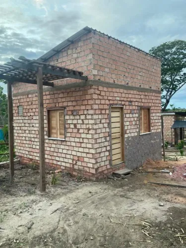 CASA A VENDA NO BAIRRO VIGIA