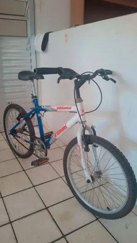 Bicicleta Milano ZUMMI aro 20 . Em perfeito estado! Zap pra informações * 