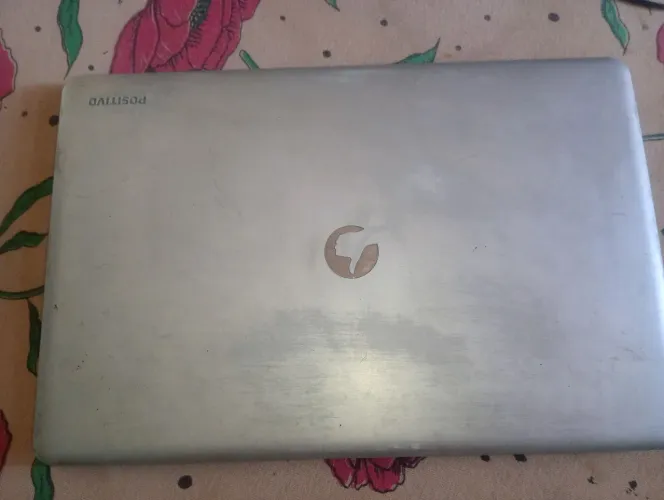 Vendo um notebook Positivo motion Q232A