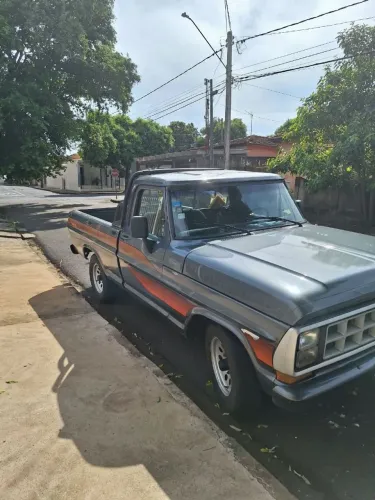 Ford F-1000 Super Diesel / Super Diesel Turbo 1989