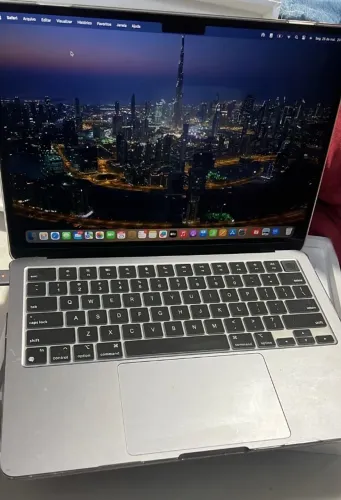 MacBook Air M2 13.6 256GB SSD 8GB Memória 