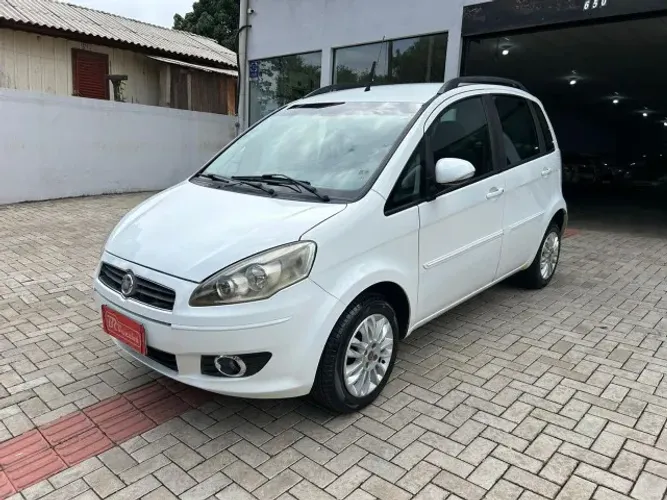 Fiat Idea Attractive 1.4 Fire Flex 8V 5P 2011