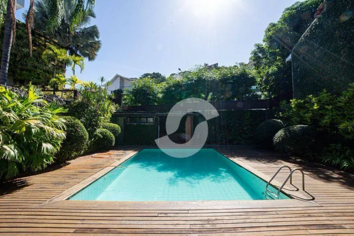 Casa com 4 dormitórios à venda, 743 m² por R$ 6.500.000,00 - São Francisco - Niterói/RJ