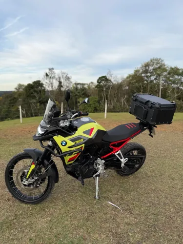 F900 GS 25/25 EQUIPADA