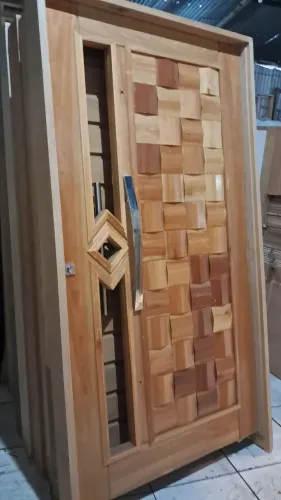 Porta pivotante 118x214mt última peça