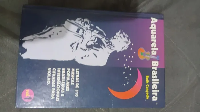 LIVRO DE LETRAS DE 310 MÚSICAS POPOLARES BRASILEIRAS E INTERNACIONAIS CIFRADAS P VIOLÃO 