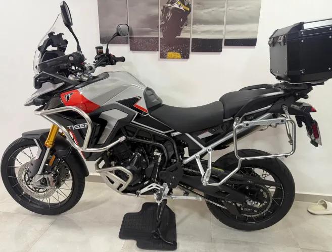 Vendo Tiger 900 único dono