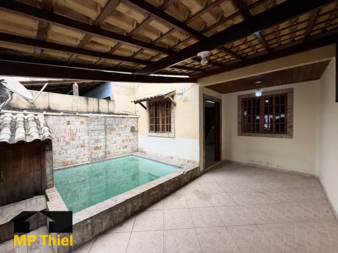 Casa com piscina no Condomínio Beija-Flor III - Cosmorama, Mesquita