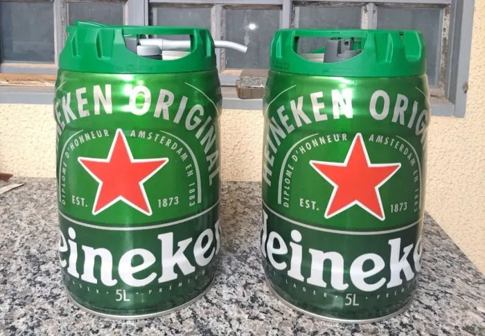 Dois Barris Heineken 5 litros - Vazios