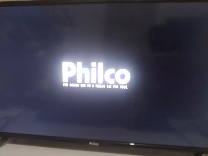 Vendo TV 32" SEMI NOVA ( não é SMART)