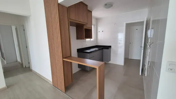 Imóvel para aluguel possui 75 metros quadrados com 2 quartos