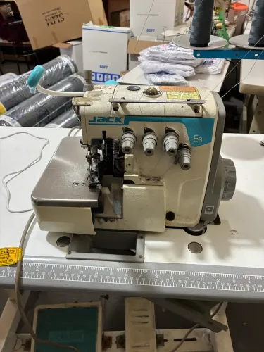 Ponto Cadeia Jack E4s-4 Bk 220v Ponto Cadeia Com Embutidor