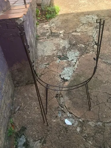 Suporte  desmontável para tonel churrasqueira 