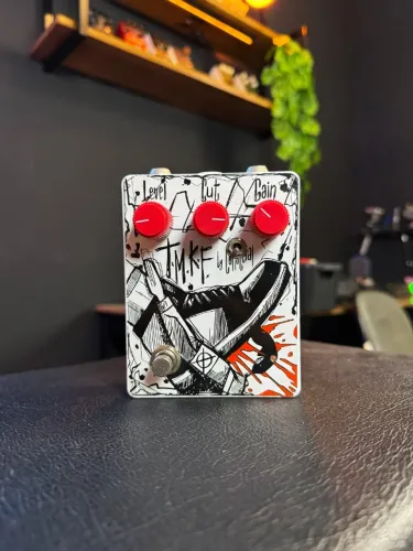 Pedal Collateral Custom TMKF - Circuito Big Muff Violet Rams Head