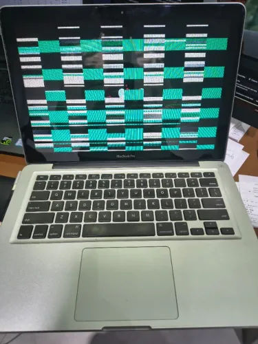 MacBook Pro 13" Late 2011 i5 4GB