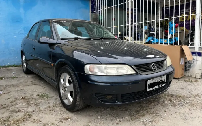 Chevrolet Vectra CD 2.2 16V / 2.0 16V Mec./aut. 2002