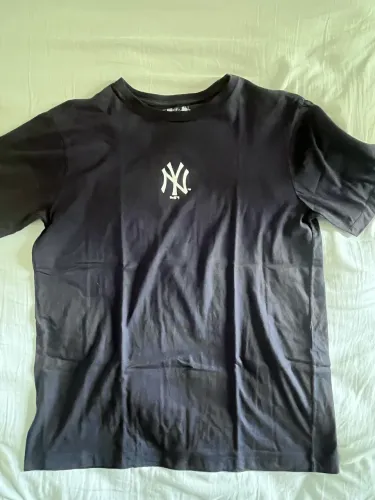 Camiseta New Era