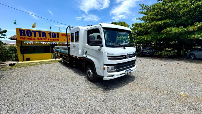 VW 9-170 ano 2018/19 - cabine supl. + banheiro + carroceria