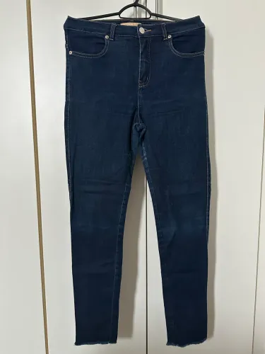 Calça jeans Carol Bassi 40