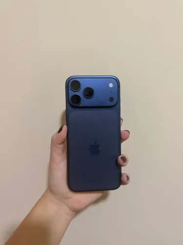 iPhone 17 pro Max Azul 256GB NA GARANTIA APPLE