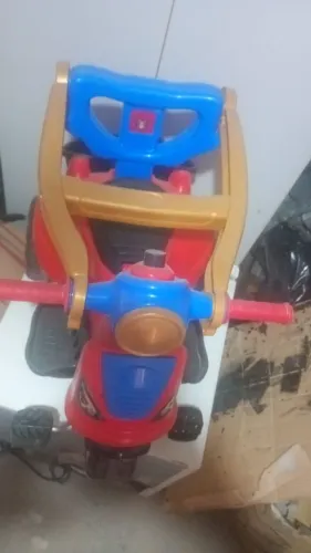 Motinha semi novo de criança ,(obs) menino