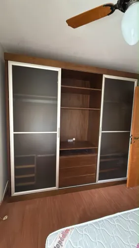 Roupeiro - Guarda Roupa