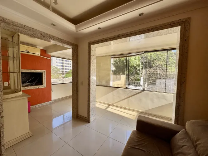 Apartamento 2 dormitórios e 1 vaga no bairro Petrópolis