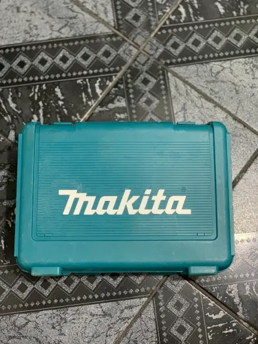 Parafusadeira e Furadeira 1.2 Pol 14,4v 6381DWPE Makita