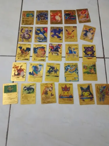 Cartas dourada ultra mega raras