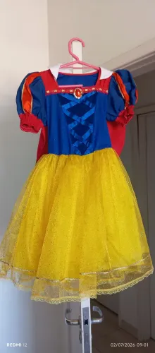Vestido branca de neve tamanho 4 anos 