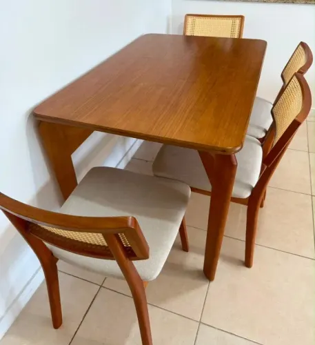 Mesa de Jantar Madeira Maciça
