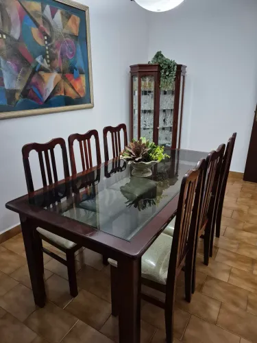 Sala de jantar com buffet Antiguidade