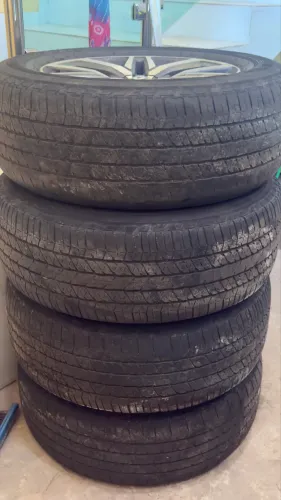 4 pneus Bridgestone