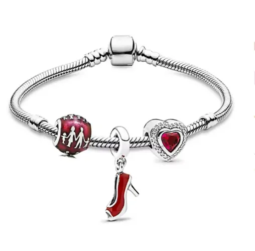 Pulseira Feminina com Berloques