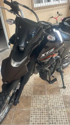 Vendo XTZ LANDER 250 NOVA, 3600KM