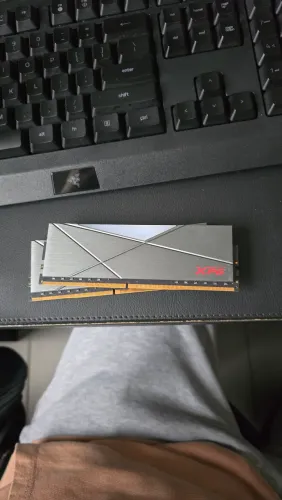 2x 8GB Memória RAM XPG Spectrix D50/D41 DDR4 3200MHz (Funcionando Perfeitamente)