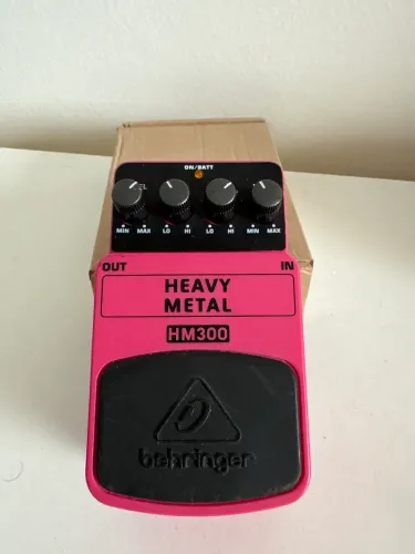Pedal Behringer Heavy Metal HM300