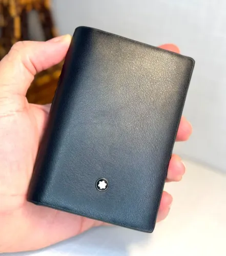 COURO PRETO LEGÍTIMO NATURAL - ESTILO PORTA CARTÃO E CARTEIRA COMPACTA MONTBLANC PREMIUM A