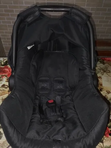 Bebê conforto pouco usado