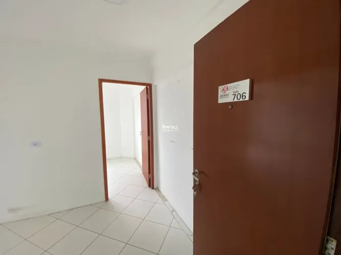 Sala disponível no prédio comercial do Jacareí Shopping