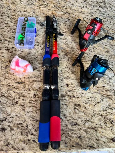 Kit de pesca completo | 2 Varas + 2 Molinetes + Acessórios