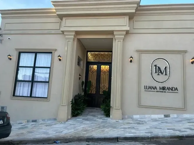 Venda de moldura de EPS e instalação